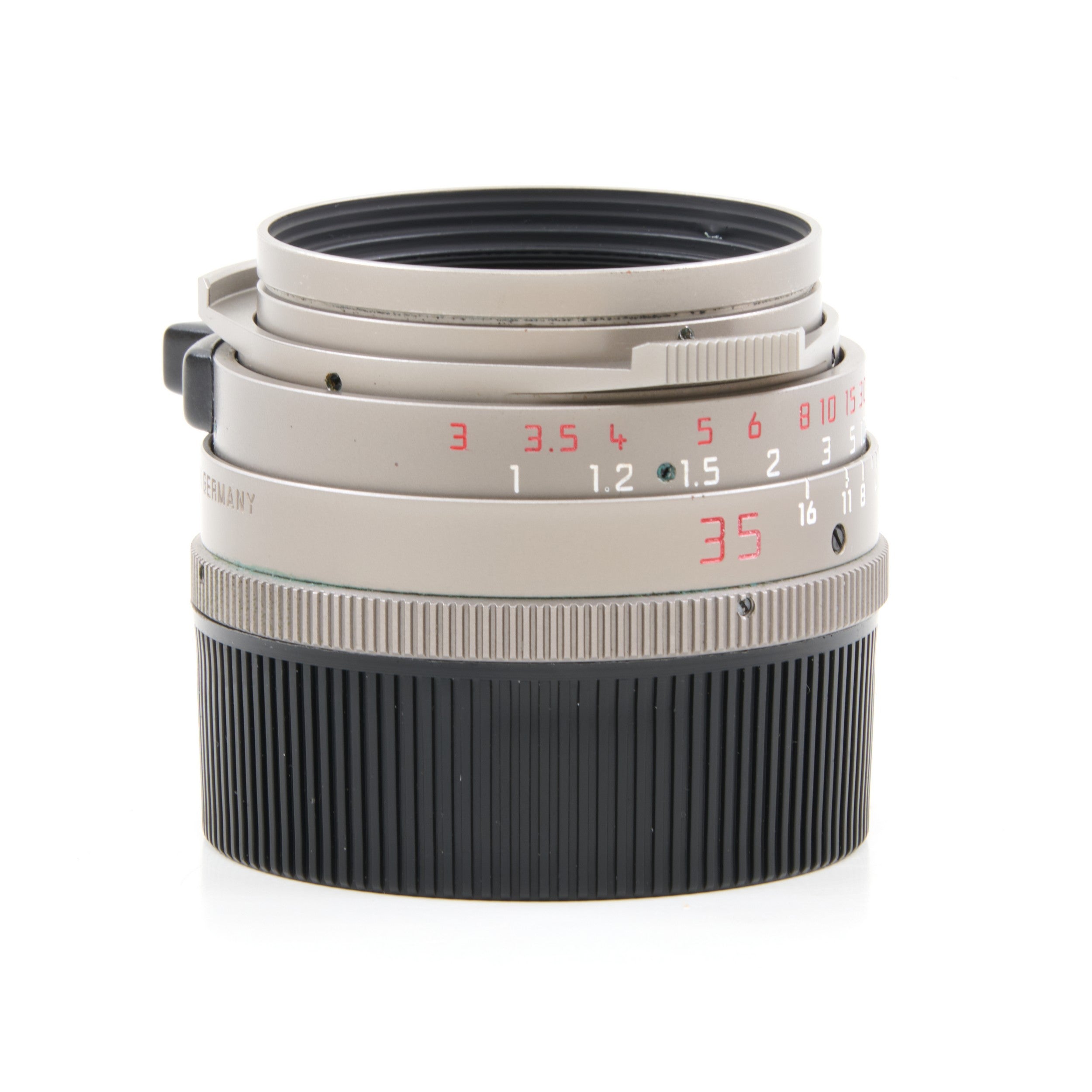 Leica 35mm f1.4 Summilux-M Titanium + Hood
