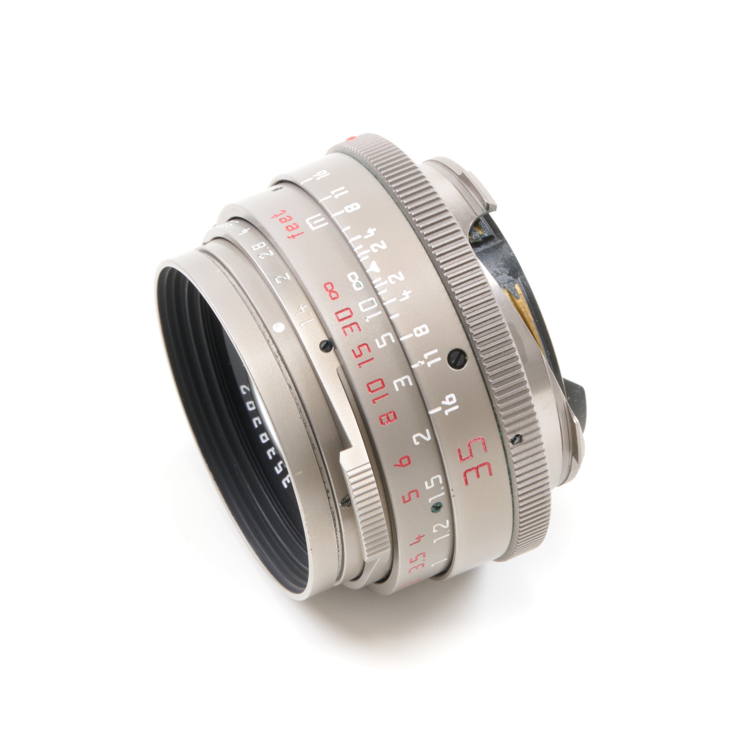 Leica 35mm f1.4 Summilux-M Titanium + Hood