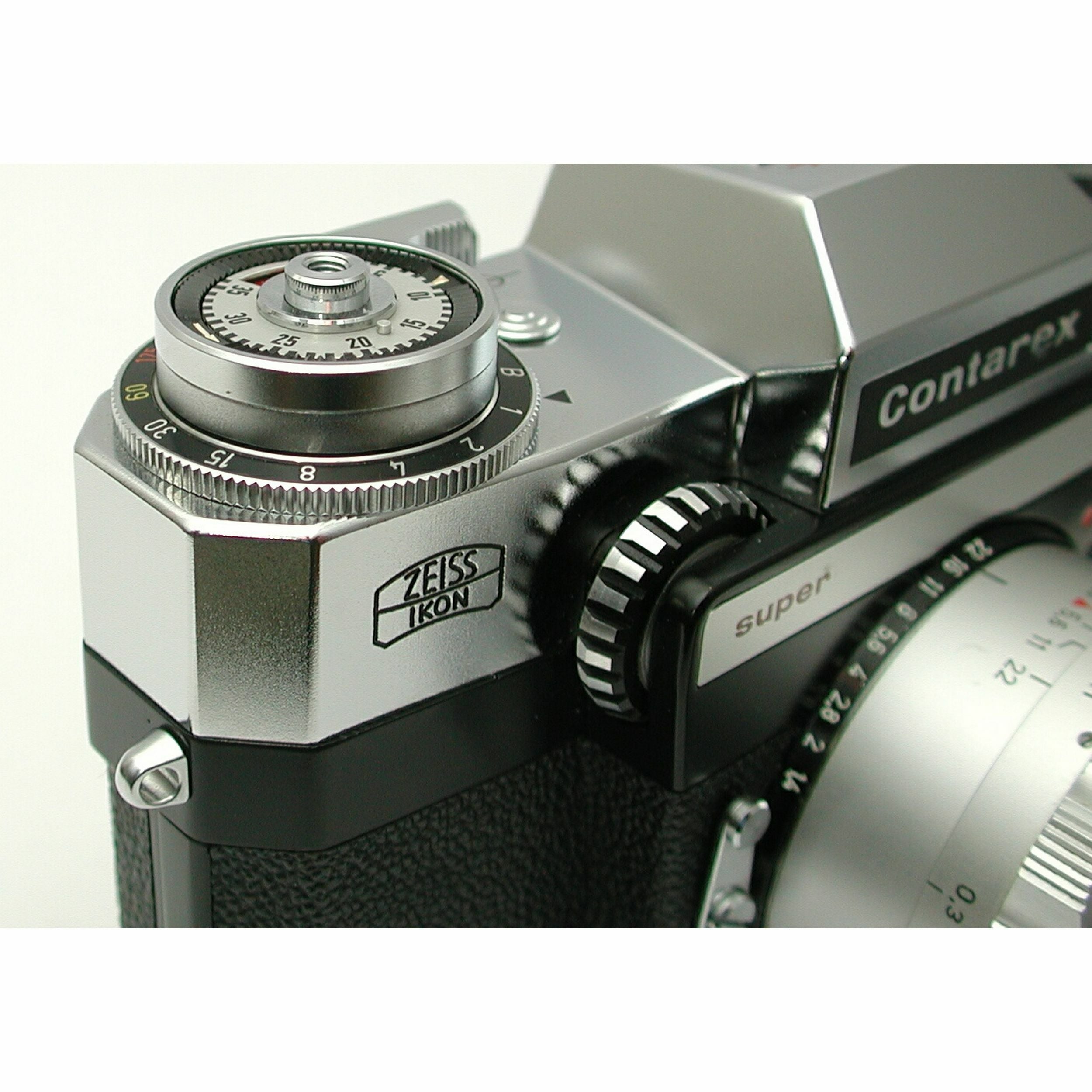 Zeiss Ikon Contarex Super Chrome + Carl Zeiss 50mm f2 Planar Chrome