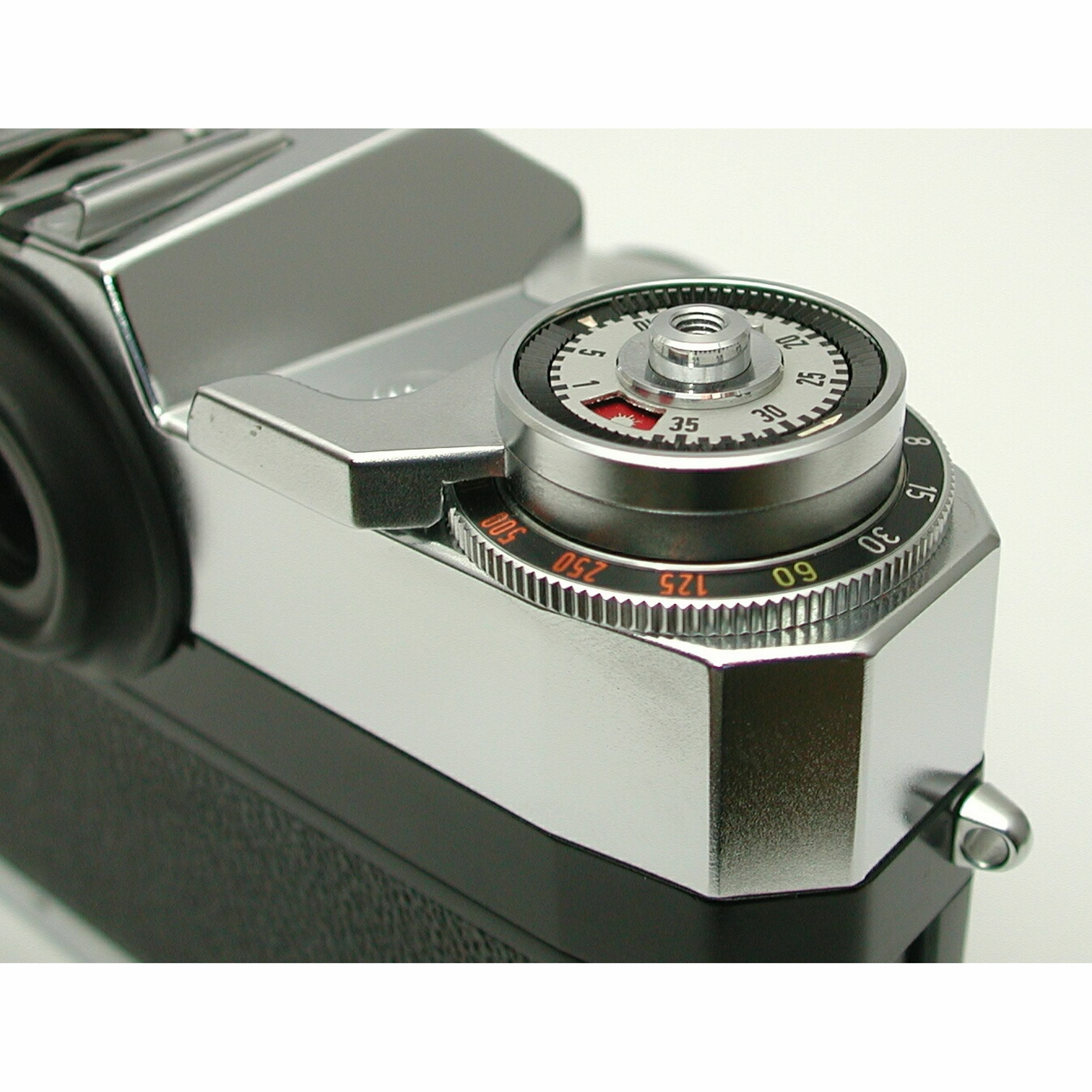 Zeiss Ikon Contarex Super Chrome + Carl Zeiss 50mm f2 Planar Chrome