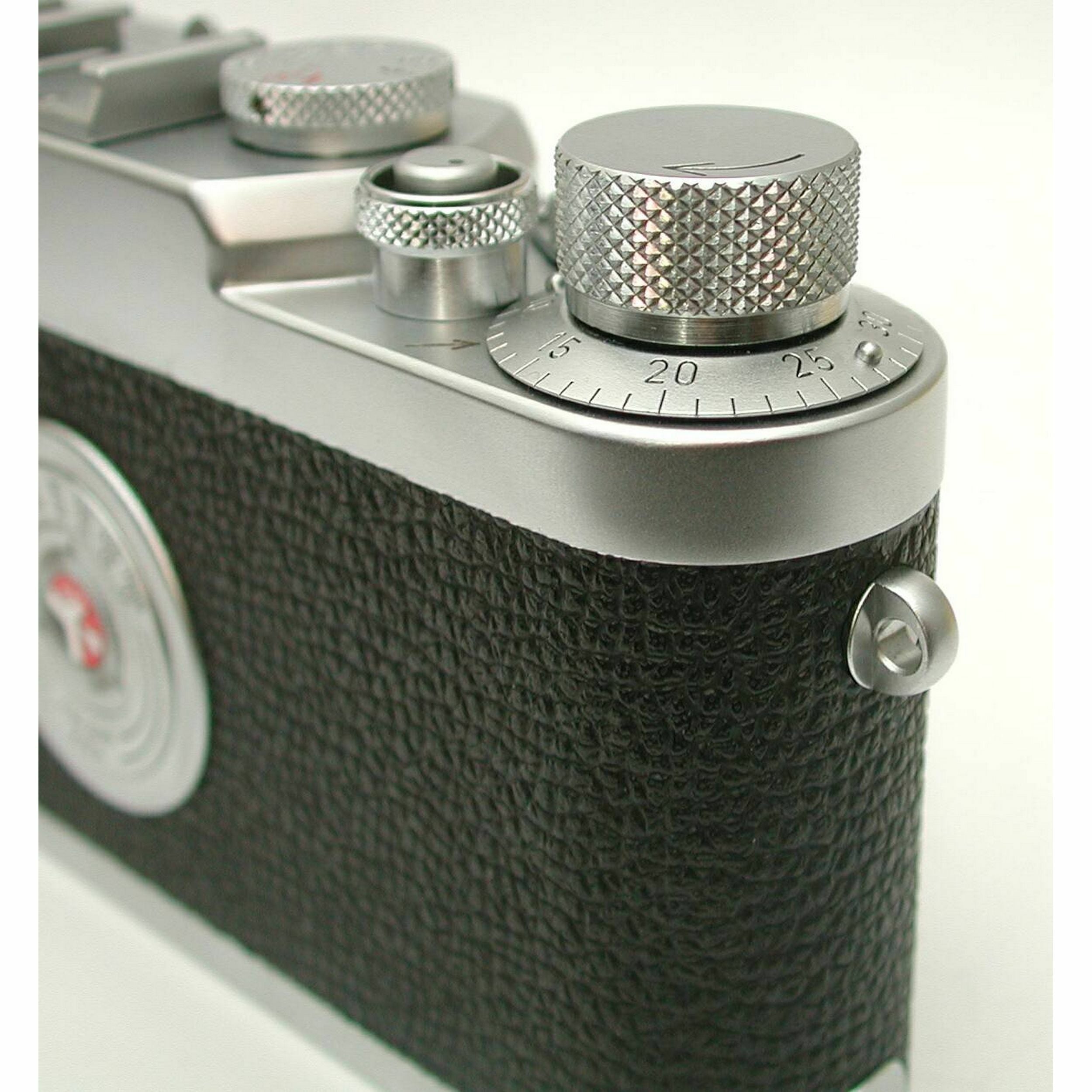 Leica IG + Box + Tag
