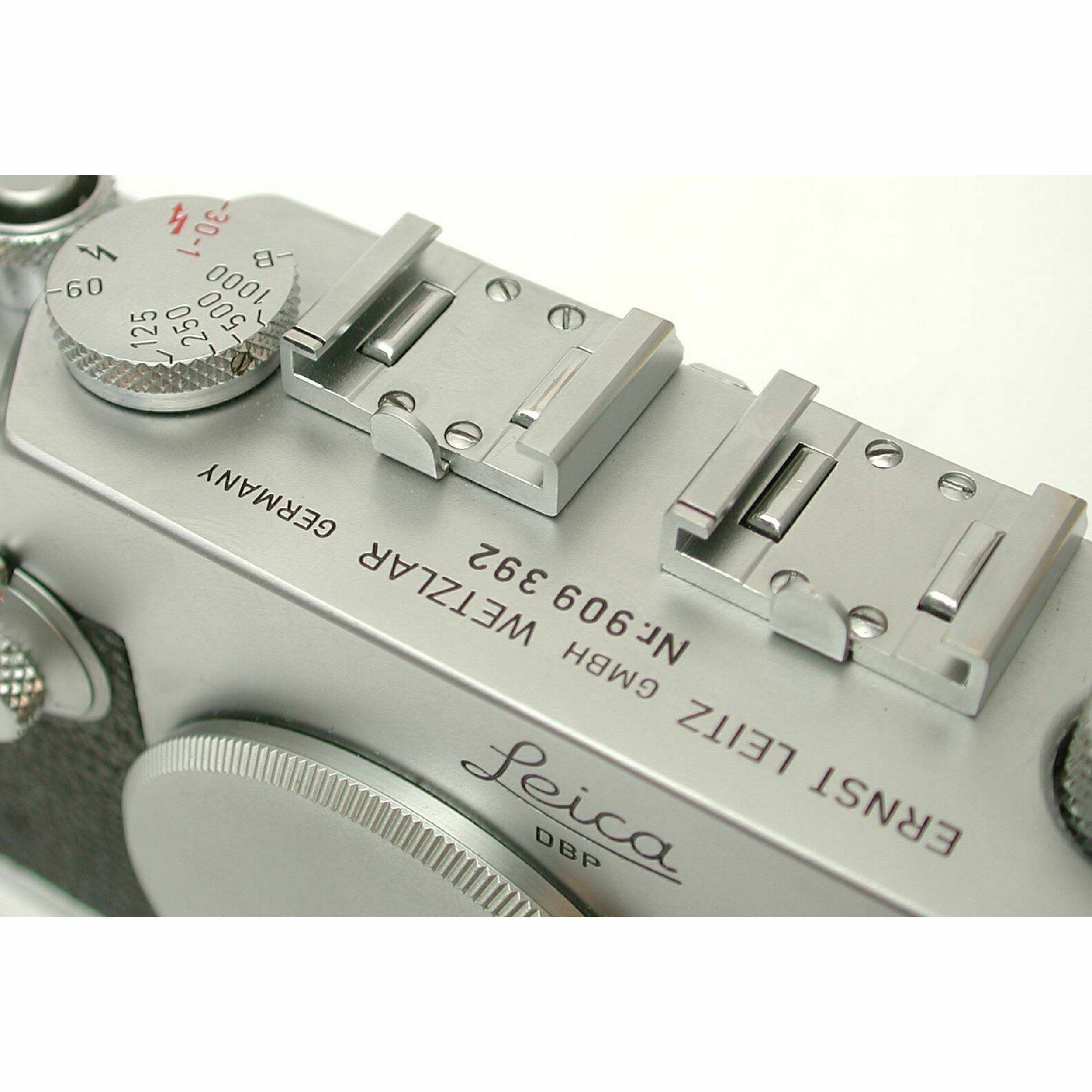 Leica IG + Box + Tag