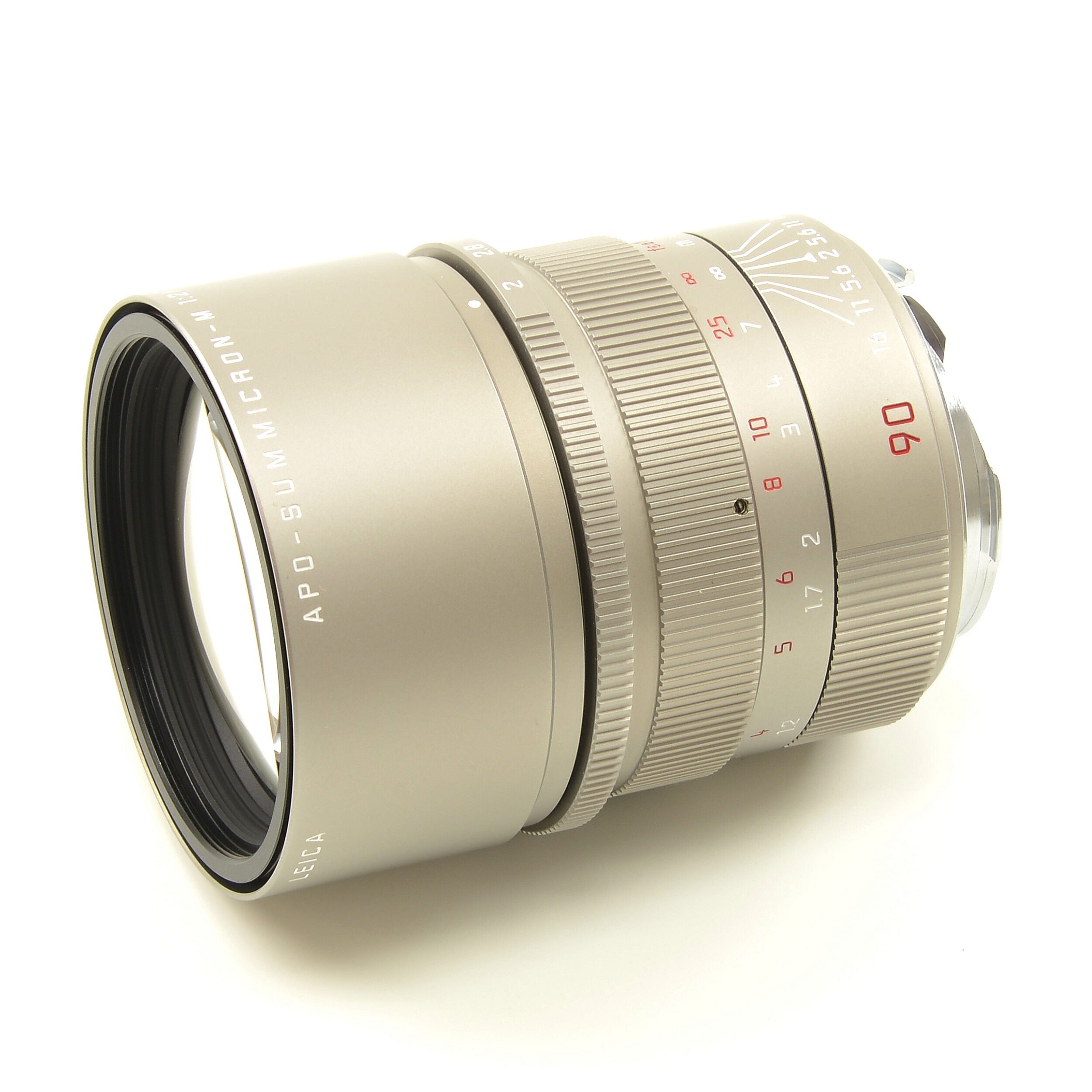 Leica 90mm f2 APO-Summicron-M ASPH Titanium + Box