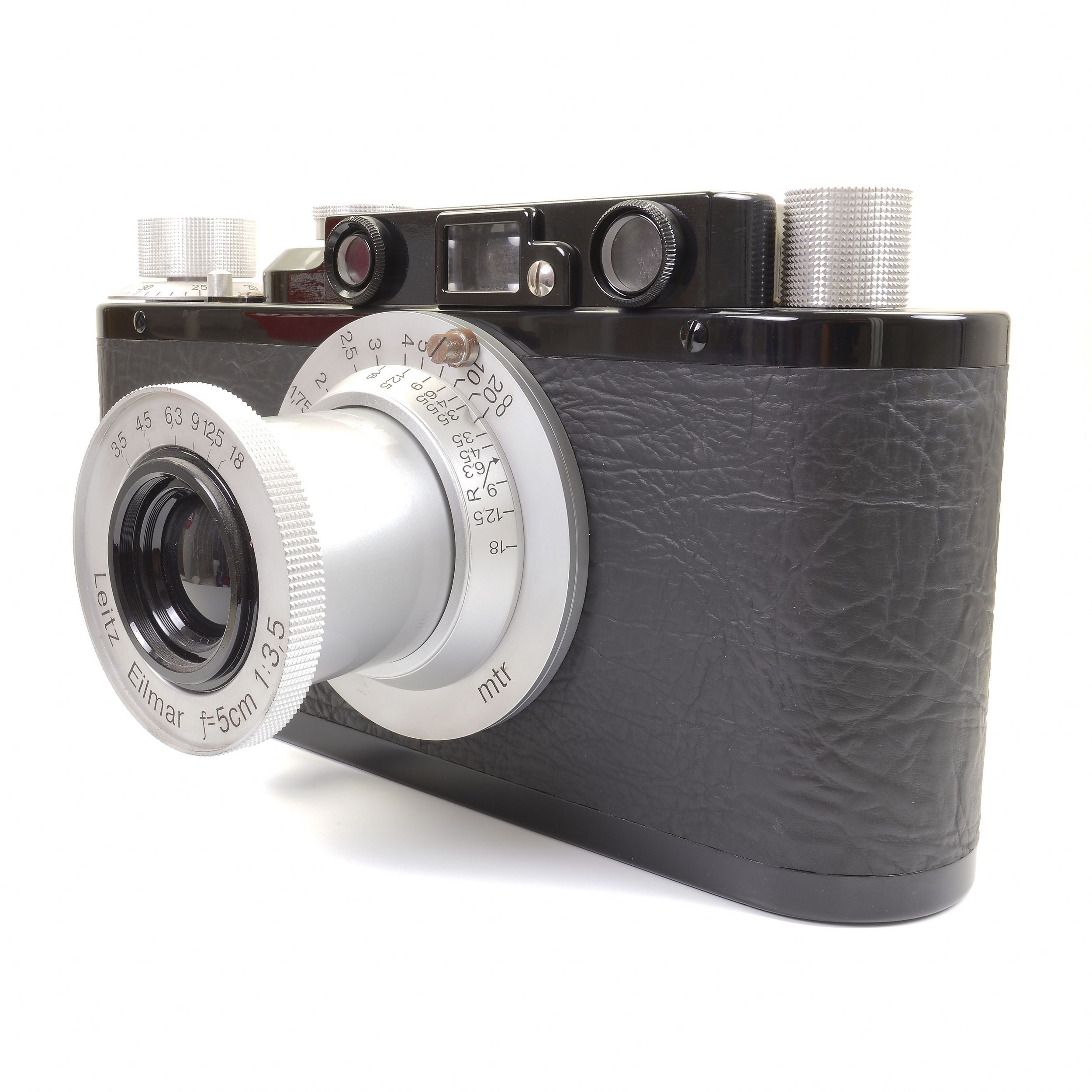 Giant Leica II Display Camera
