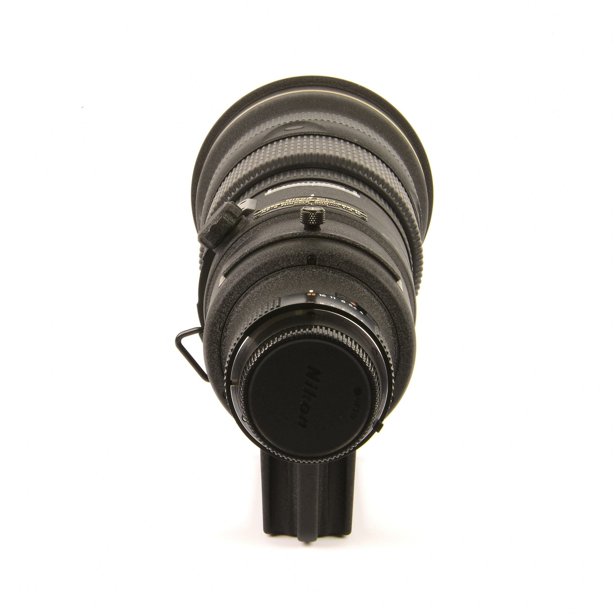 Nikon AF-S Nikkor 500mm f4 ED D + CT-502 Case