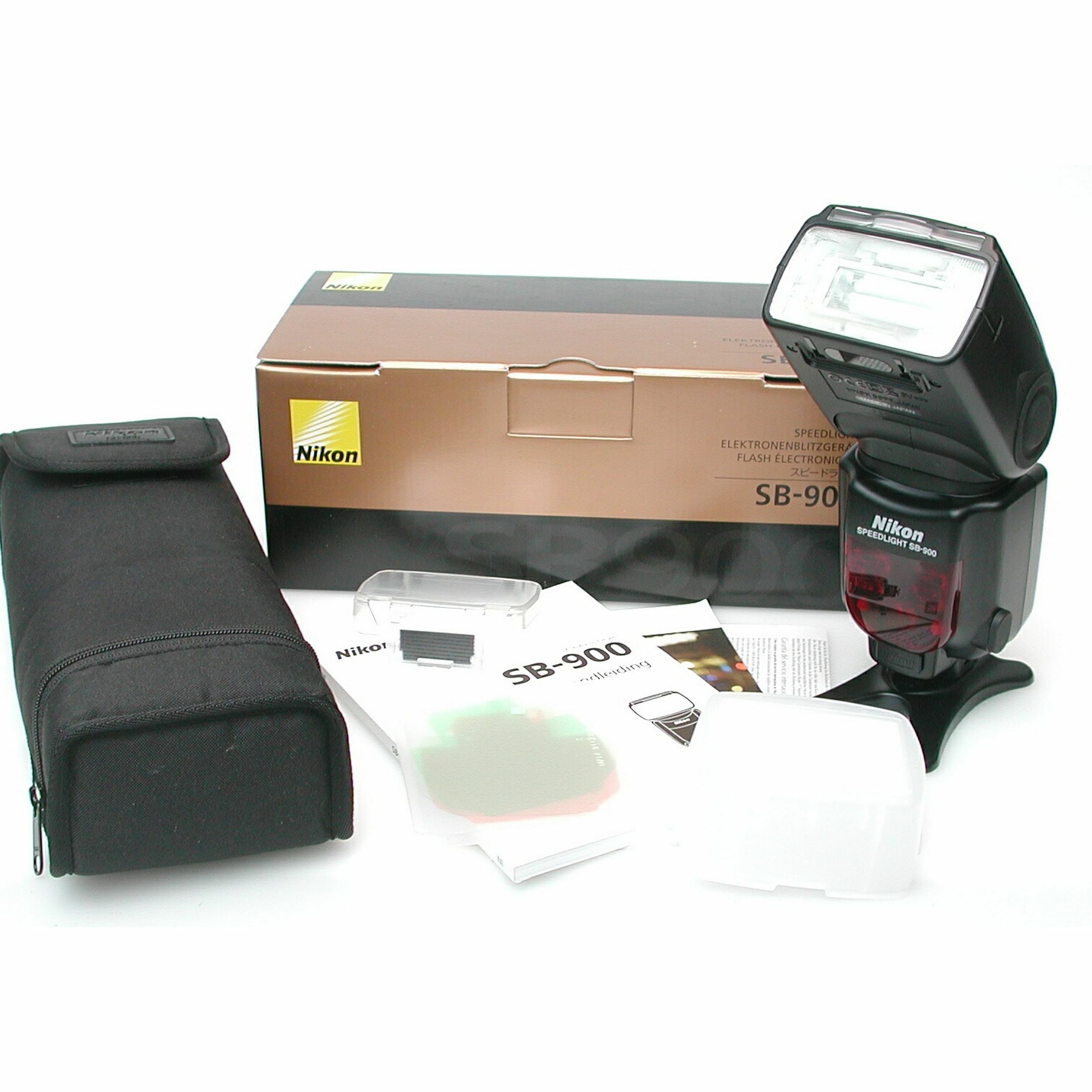 Nikon SB-900 Speedlight Flash + Box