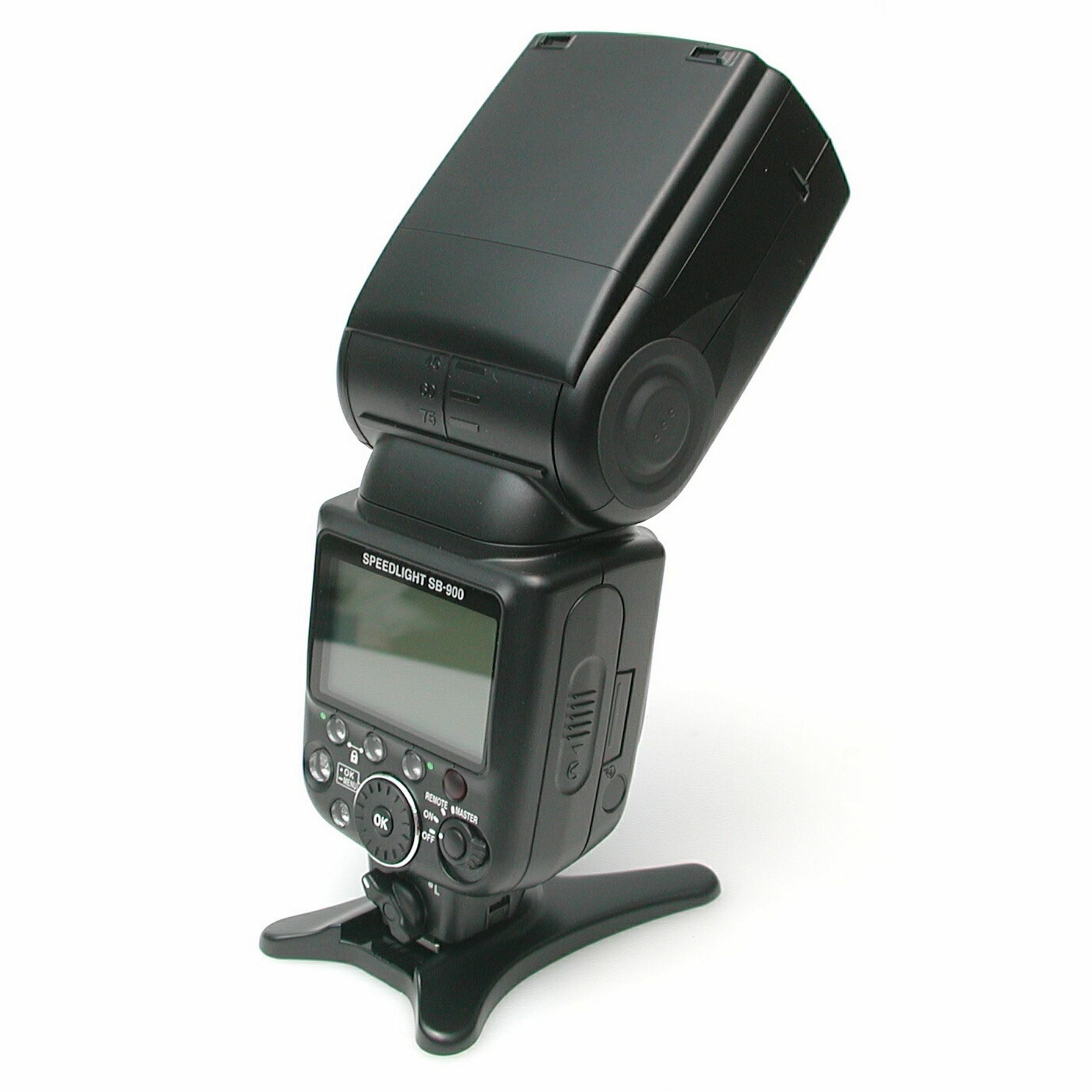 Nikon SB-900 Speedlight Flash + Box