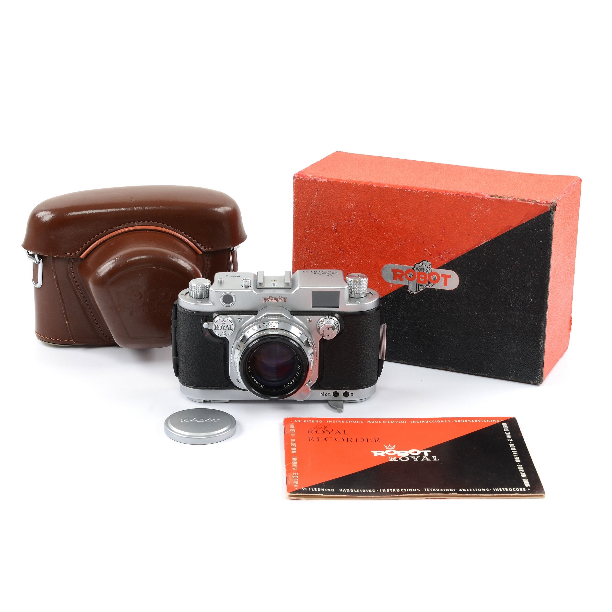 Robot Royal 36 With Continuous Firing Mode + Carl Zeiss 50mm f2 Sonnar + Box