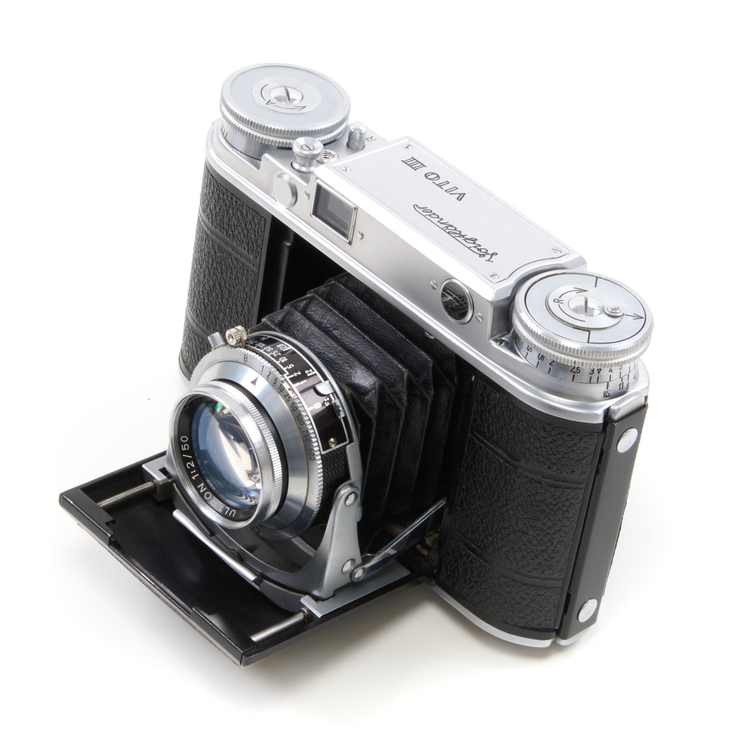 Voigtländer Vito III Very early Batch + Ultron 50mm f2 Compur-Rapid + Box
