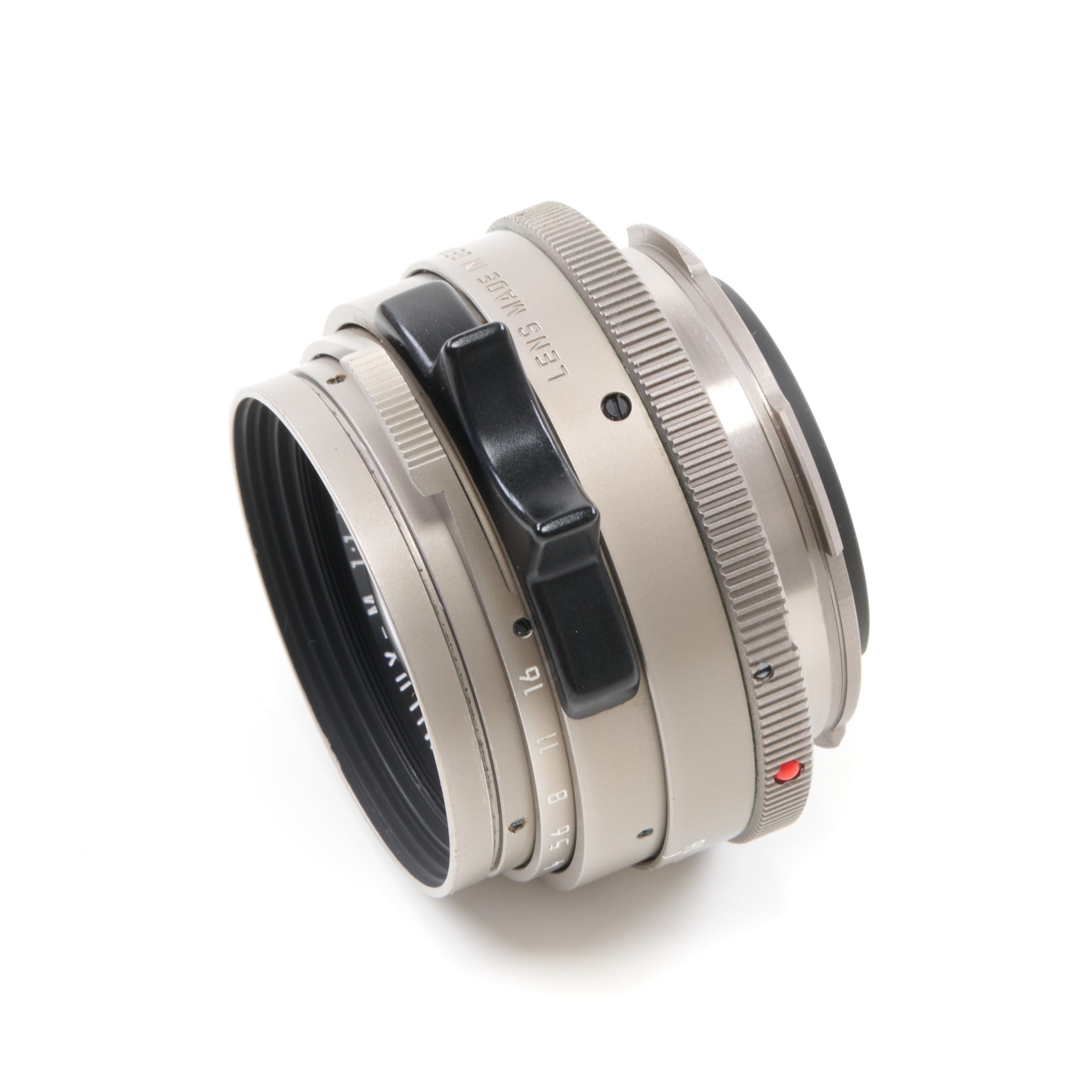 Leica 35mm f1.4 Summilux-M Titanium + Hood