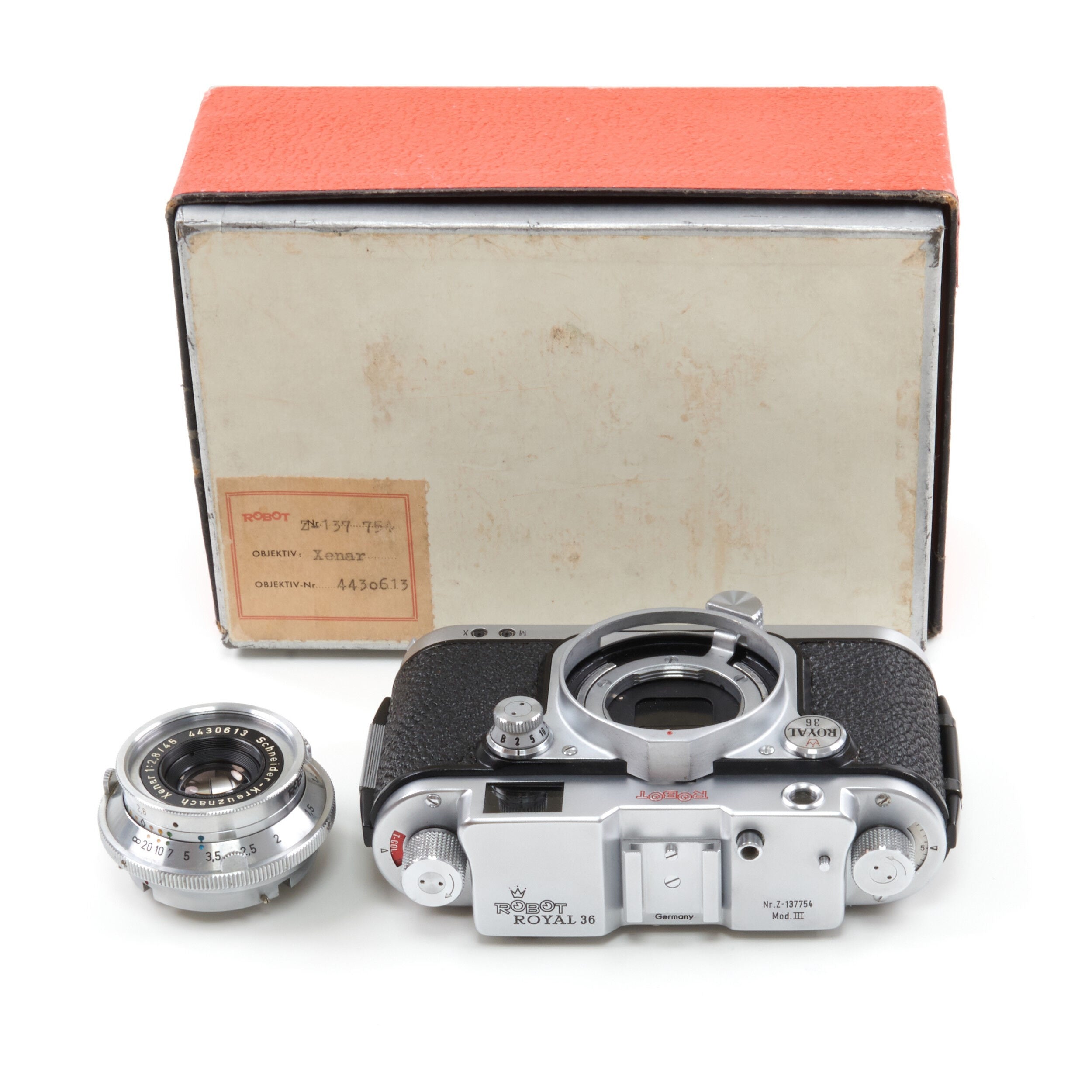 Robot Royal 36 + Schneider-Kreuznach 45mm f2.8 Xenar + Box